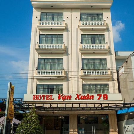 Khach San Van Xuan 79 Chau Doc Eksteriør bilde